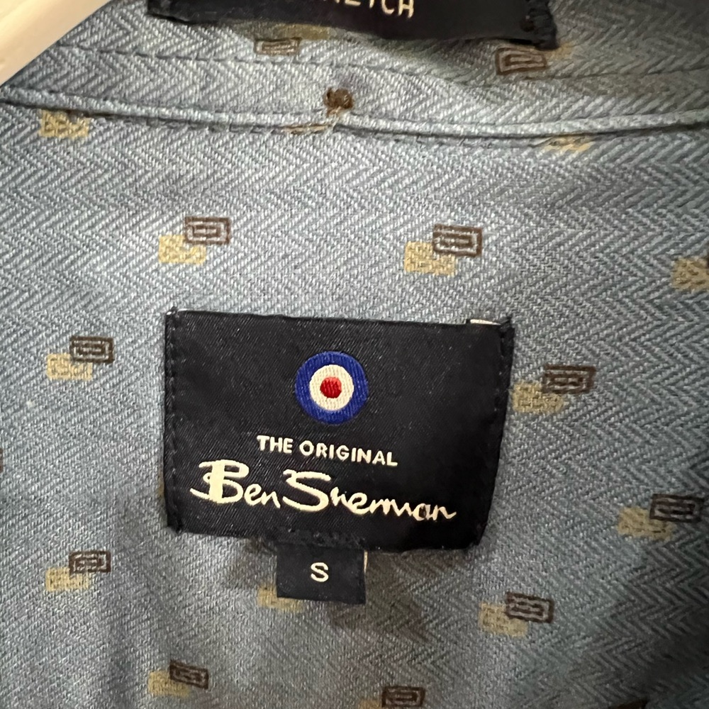 Ben Sherman button down - Picture 2 of 6